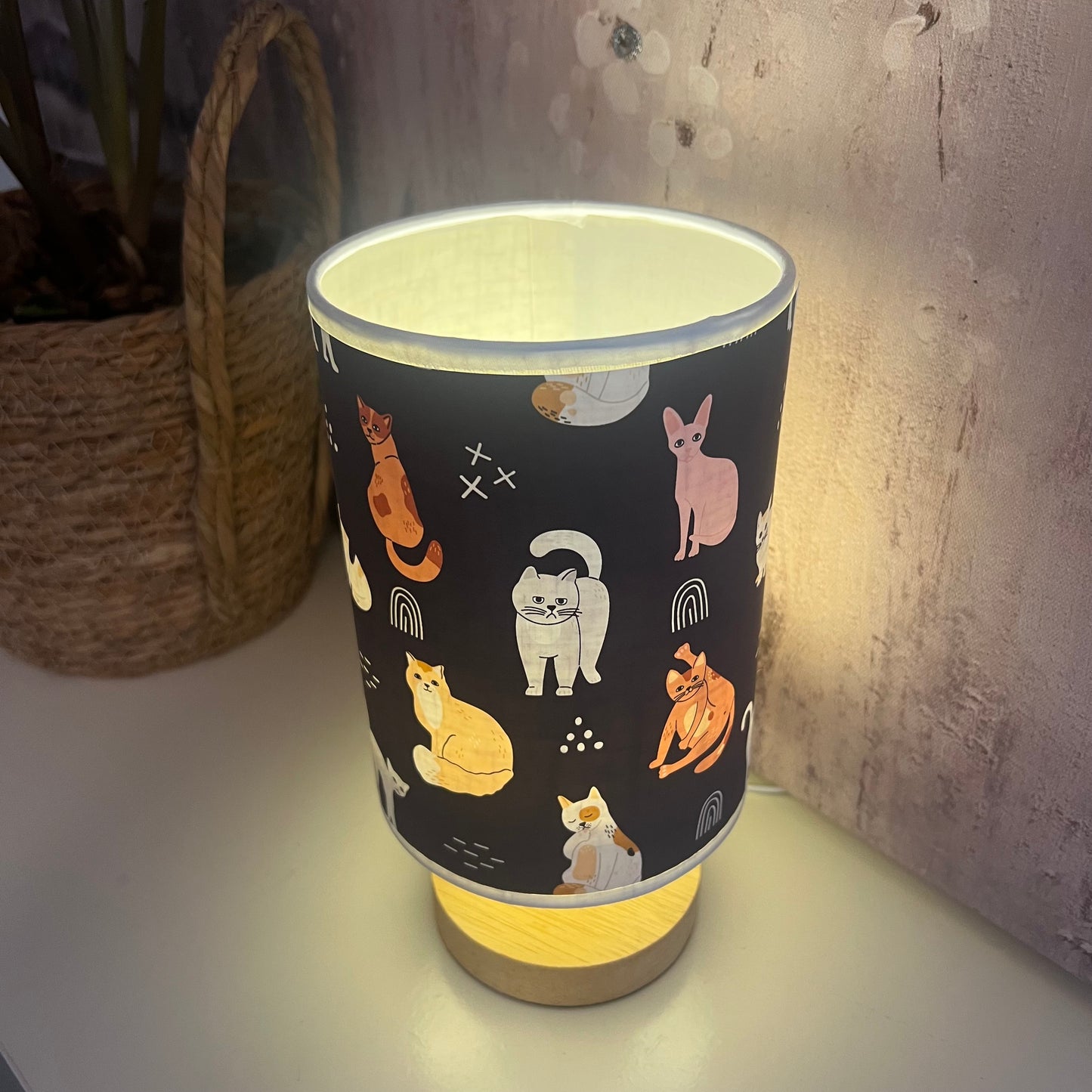 Modern Cat Print Lamp – Black & Neutral Animal Print
