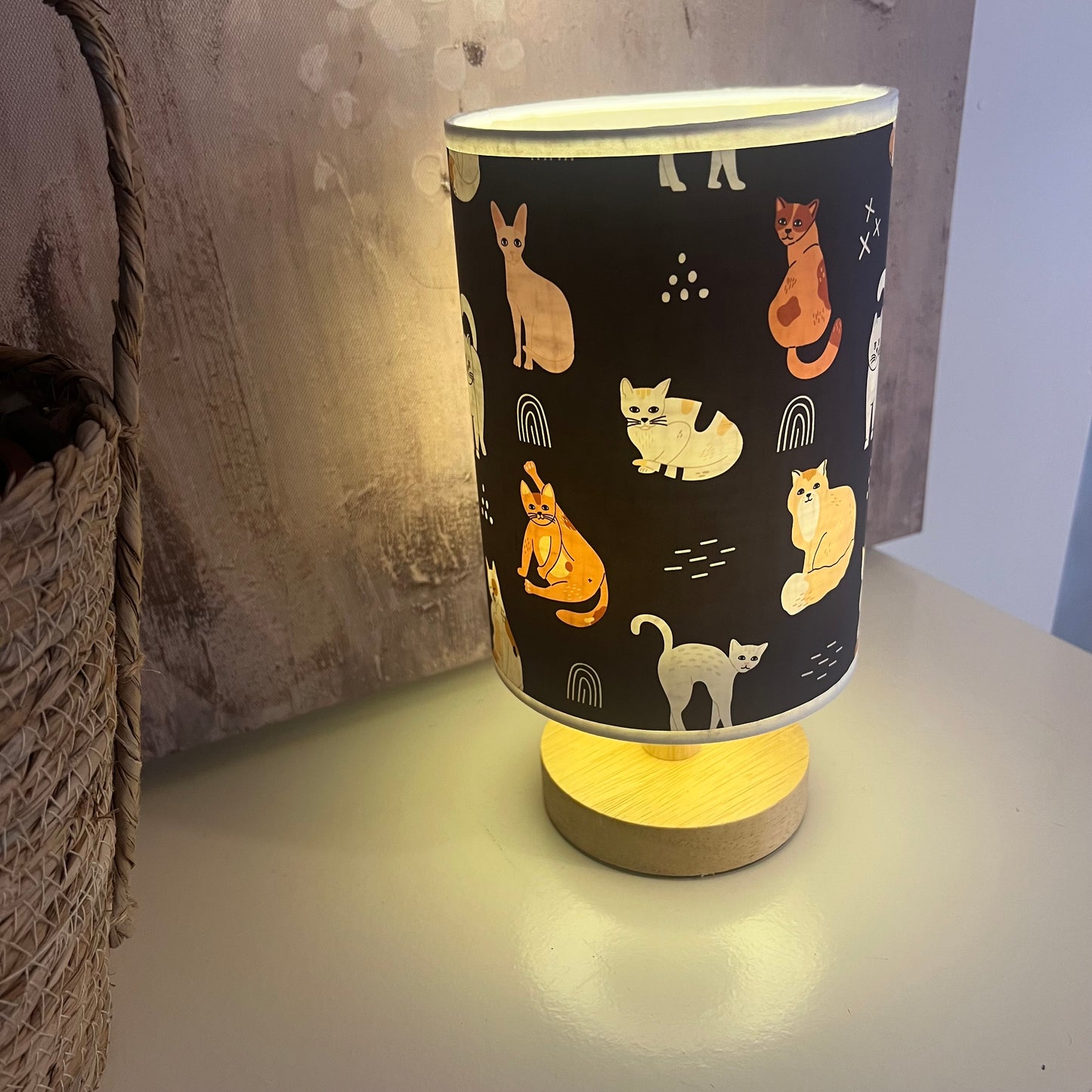 Modern Cat Print Lamp – Black & Neutral Animal Print